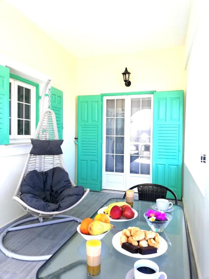 Kamari Beach Houses With Balcony And Garden Экстерьер фото